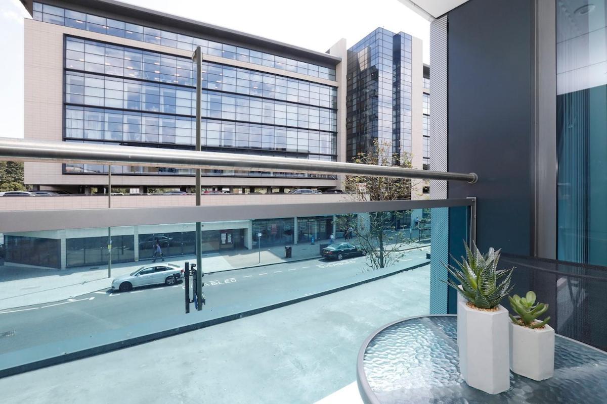 Redhill Queensgate - Modern 1 Bedroom Apartment Luaran gambar